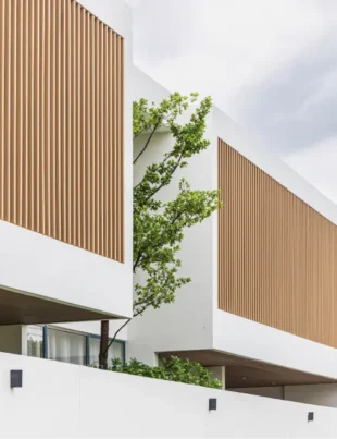 ระแนงไม้เทียมภายนอก