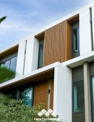 ระแนงไม้เทียมภายนอก